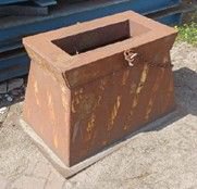 日立マンツィネン ビレット船荷降ろし用移動式掘削機（2004年）