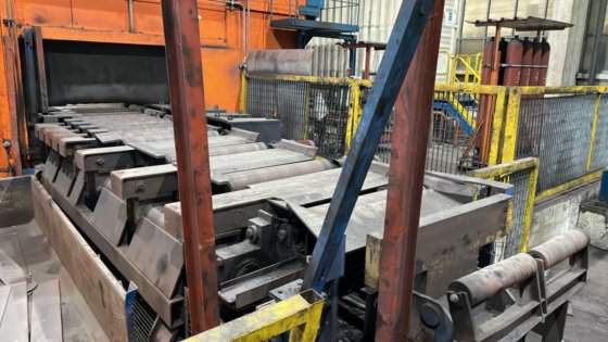 废料处理 1 号切割锯