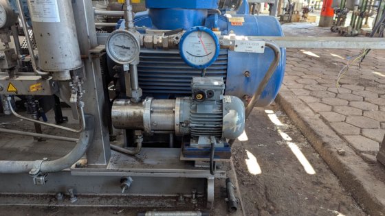 ピストン＆ギアポンプ 29個