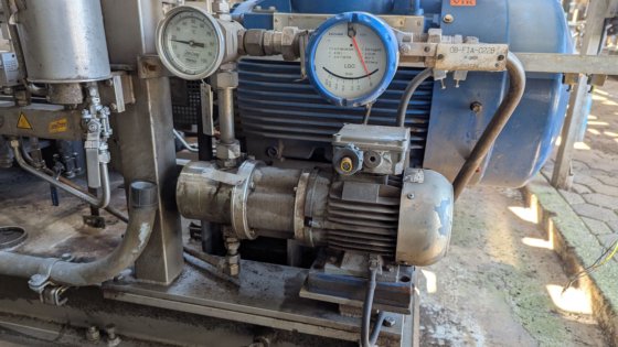 ピストン＆ギアポンプ 29個