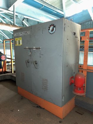 10t天井クレーン 東亜重工業株式会社LTD.