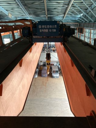 10t天井クレーン 東亜重工業株式会社LTD.