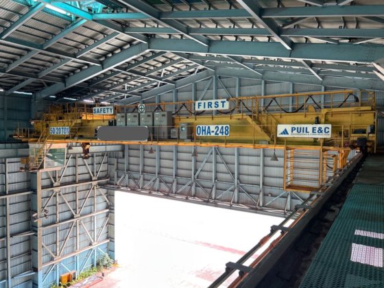 50/20t 天井クレーン puil e&c