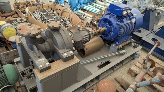 4台离心泵,含双密封系统,全新未使用