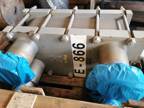 プレート式熱交換器5台