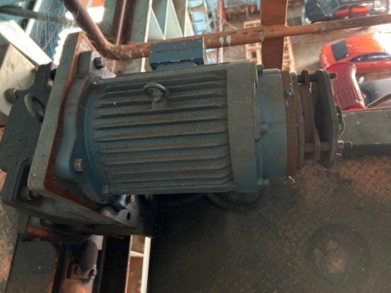 10t天井クレーン 東亜重工業株式会社LTD.