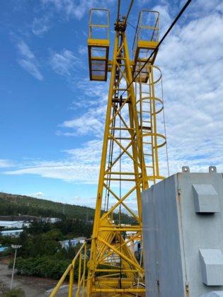 山东鸿达 TS2410449-2012 10 吨塔式起重机