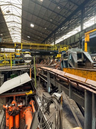 センタリングプレス（プレス・ア・センデ）」とピアサー（ピアサー）