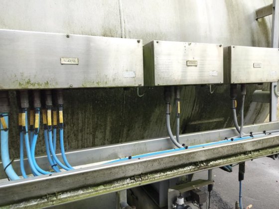 Frames 圧力容器（2001）