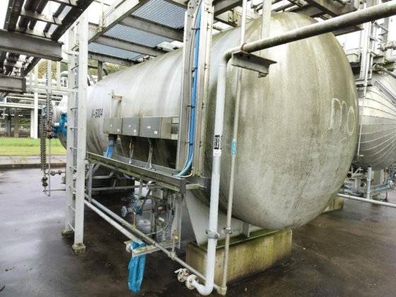 Frames 圧力容器（2001）