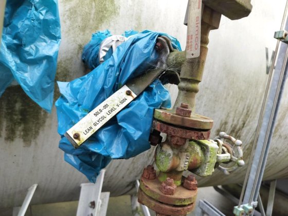 Frames 圧力容器（2001）