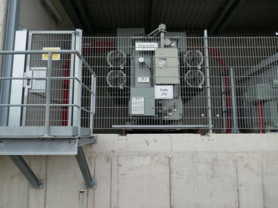 変電所 30/6kV