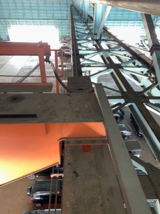 10t天井クレーン 東亜重工業株式会社LTD.