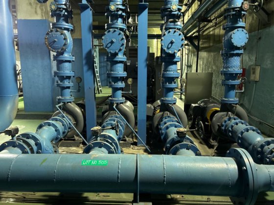 完整的压缩机房 E