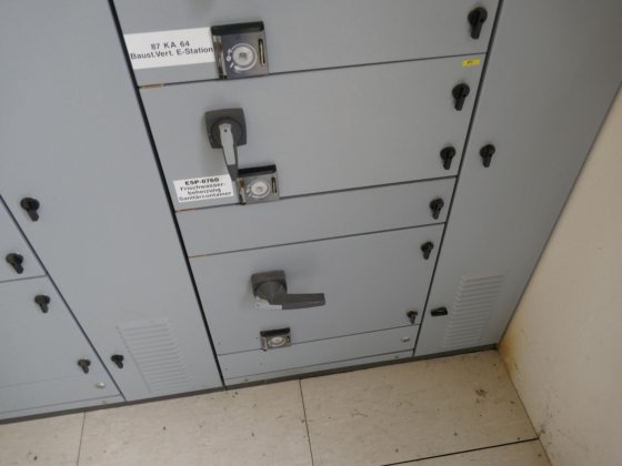 変電所（プレハブ） 6kV/400V