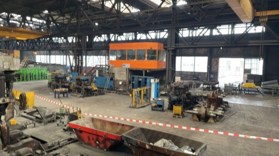 8 机架连续式精轧机