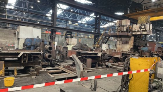 8 机架连续式精轧机