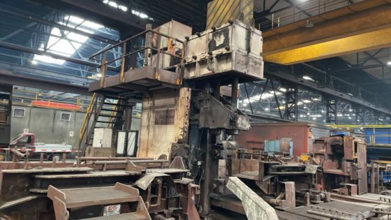 8 机架连续式精轧机