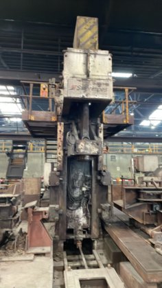 8 机架连续式精轧机