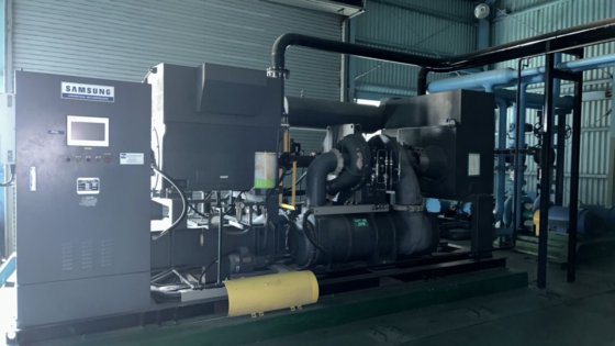 完整的压缩机房 H