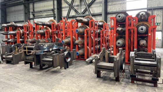 UFR圧延ロール（中間圧延機）