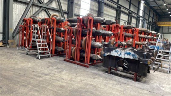 UFR圧延ロール（中間圧延機）