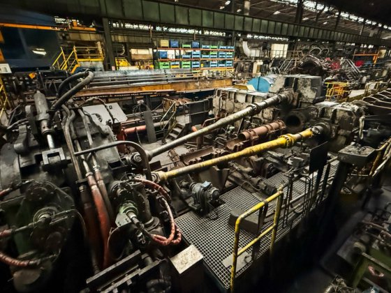 エロージョン・ミル - アゼル型三ローラーミル（ラミノワール）