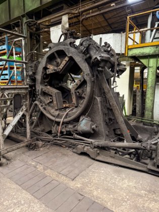 エロージョン・ミル - アゼル型三ローラーミル（ラミノワール）