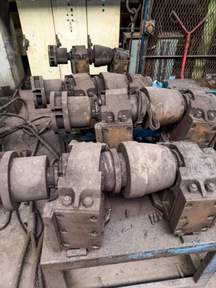 エロージョン・ミル - アゼル型三ローラーミル（ラミノワール）