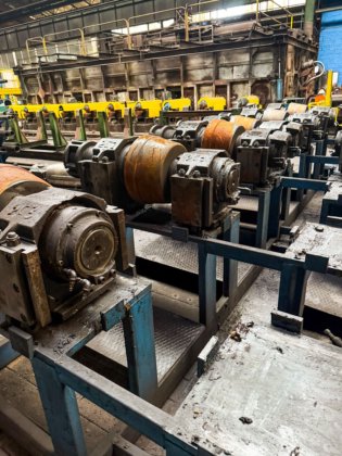 エロージョン・ミル - アゼル型三ローラーミル（ラミノワール）