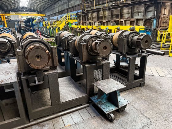 エロージョン・ミル - アゼル型三ローラーミル（ラミノワール）