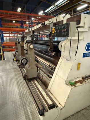 アトラス CWE940 フィルムスリッター巻取機