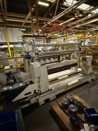 アトラス フィルム スリッティング リワインディング マシン