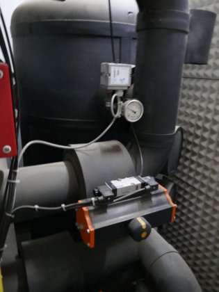 凯撒螺杆压缩机 FSG 420-2 (2015)