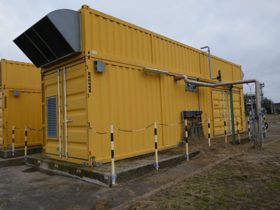 凯撒螺杆压缩机 FSG 420-2 (2015)