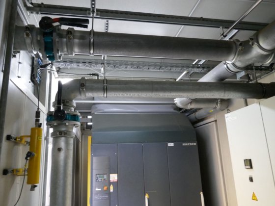 凯撒螺杆压缩机 FSG 420-2 (2015)