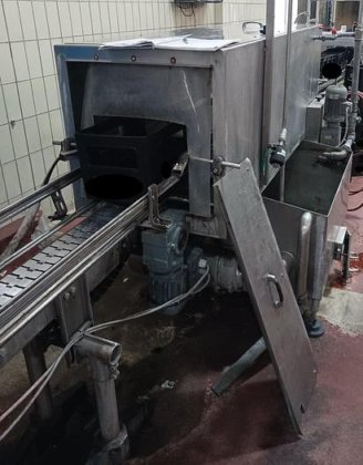 クレート洗浄機