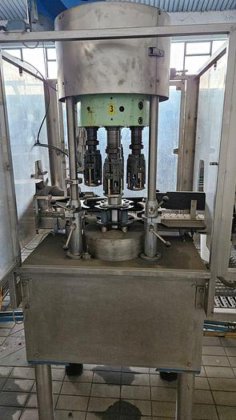 スクリューキャッパー