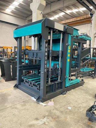 BS-30 混凝土砌块成型机