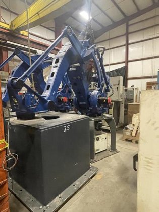 FANUC M410iB/700 PALLETIZING ROBOT WITH