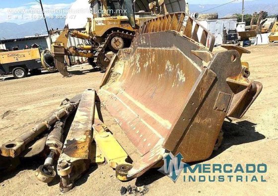 卡特彼勒 D8T 拖拉机铲刀