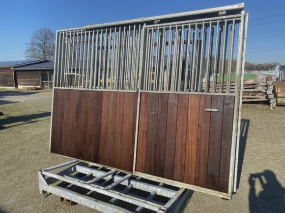 Organische Aan De Lucht Gedroogde Chilbil Of Indisch Iep Gevleugeld Zaad 77915860