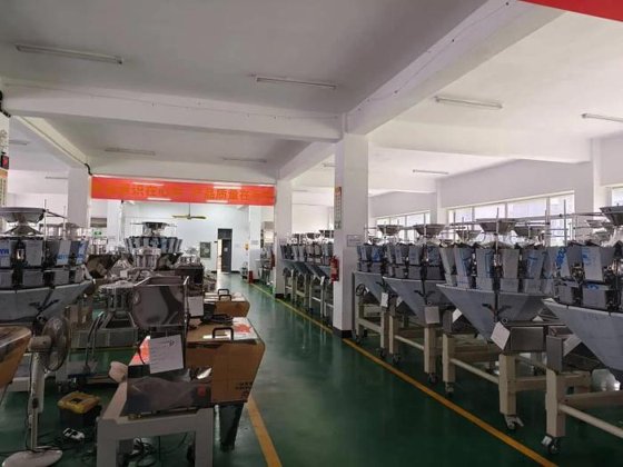 高速多头称重式蔬菜土豆称重包装机