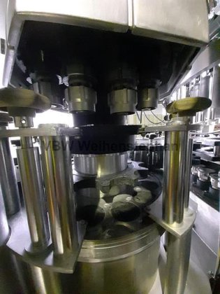 ガラス瓶充填機およびキャッパー