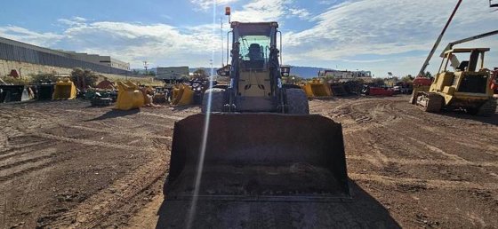 Cat IT28G Loader
