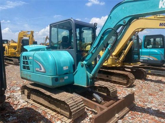 2016 KOBELCO SK60 excavator
