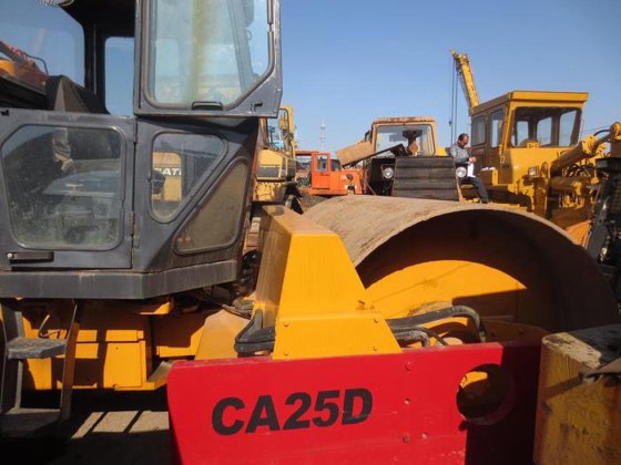 2011 Dynapac CA25D