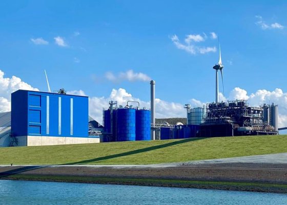 セメントサイロ