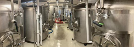 貯蔵タンク（4個）