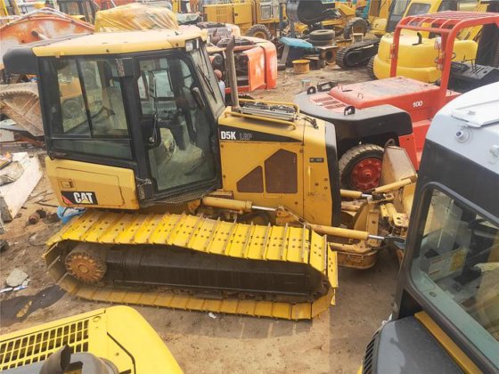 CAT D5k